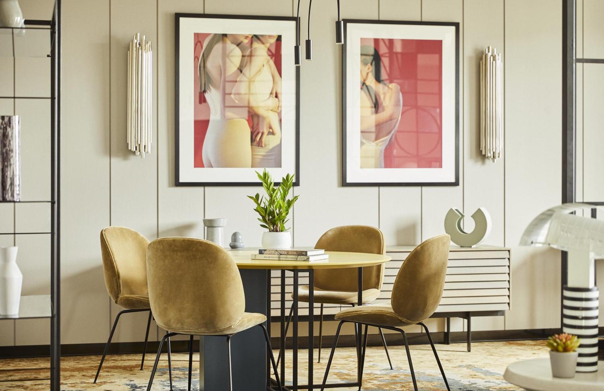 Hotel Grand Hyatt Barcelona Exteriér fotografie Gubi dining chairs